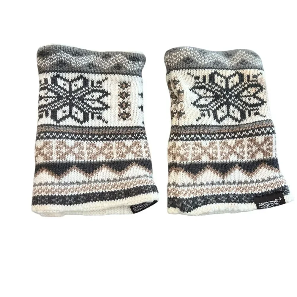 Muk Luks Fair Isle Knit Infinity Scarf & Wrist Warmers Nordic Winter Cream Gray
